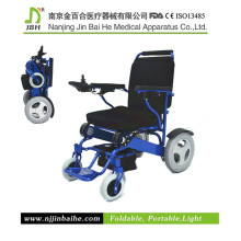 Scooter électrique à mobilité réduite en fauteuil roulant à moteur